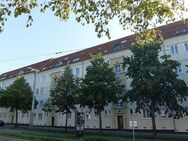 Ruhige Singlewohnung mit Tageslichtbad mit Dusche, (Bald-) Balkon und grünem Ausblick - Leipzig
