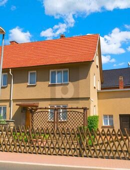 GROßZÜGIGES DOMIZIL MIT FACHWERKCHARME - Floh-Seligenthal