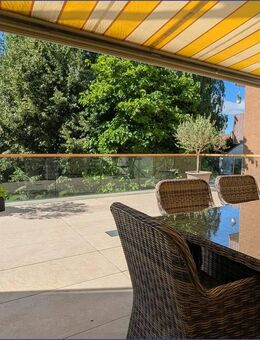 Exklusive Eigentumswohnung mit Wintergarten, XXL-Terrasse & Carport in Bochum-Harpen - Bochum