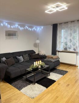 Zentrale 3 Zimmerwohnung mit Einbauküche und Balkon in Kitzingen ! - Kitzingen