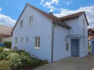 90 m² EG-Wohnung in Stammham bei Ingolstadt, Garage und Stellplatz und großem Kellerraum, neu renoviert, Solarthermie, Einbauküche - Stammham (Landkreis Eichstätt)