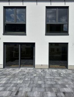 4 ZIMMER WOHNUNG IM NEUBAU MIT GROßER SÜD-TERRASSE - Bergisch Gladbach