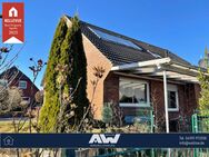 Einfamilienhaus mit Garten und zwei Garagen in Upgant-Schott! Objekt-Nr.: 24-113-S - Upgant-Schott