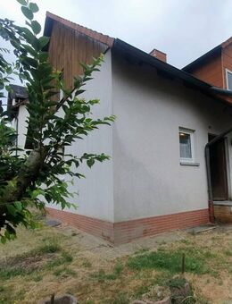 Dachgeschosswohnung in Arzberg Ideal für Tierliebhaber - Arzberg (Bayern)
