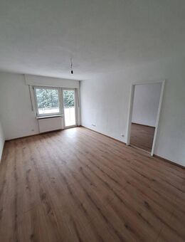 Erstbezug nach Sanierung - 2ZKB mit Balkon und EBK - Karlsruhe