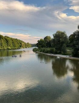 ** Einzigartige City-Wohnung mit Kamin in Isar und U-Bahn Nähe zum Sebstbezug ** - München