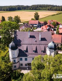 Saniertes Renaissanceschloss im Naturpark Altmühltal - Ihrlerstein