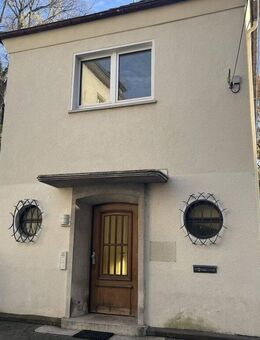 Ideal für Familien oder WGs! Gut geschnittene und schöne 6 Zimmer-Wohnung in Innenstadtlage, Südanlage 9, Gießen - Gießen