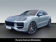 Porsche Cayenne, GTS Coupe, Jahr 2022 - Wiesbaden