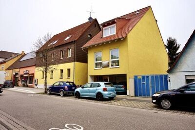 Mehrfamilienhaus mit 4-Wohneinheiten Garten, Garage und 2 Stellplätzen