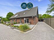ELEGANTES RAUMWUNDER IN RUHIGER LAGE - NEUWERTIGES LUXURIÖSES TRAUMHAUS MIT TERRASSE UND GARTEN - Schortens