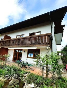 Außergewöhnliche - sehr großzügige DHH mit gr. Garage - Rattenkirchen