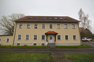 Idyllisch im Grünen - helle Zweizimmerwohnung im Erdgeschoss