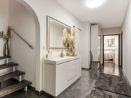 Exklusive 4-Zimmer-Maisonette-Wohnung mit 2 Stellplätzen in Velbert - Velbert