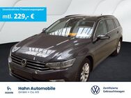 VW Passat Variant, 2.0 TDI Business, Jahr 2023 - Schorndorf (Baden-Württemberg)