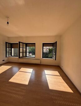 Helle 1,5-Zimmer-Wohnung in zentraler Lage von Dudweiler - Saarbrücken