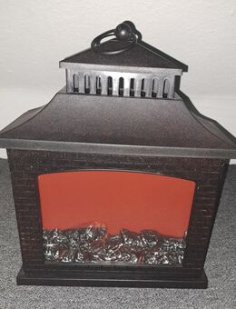 Kamin mit Flammeneffekt LED - Worms