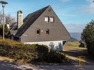 Charmantes Einfamilienhaus mit traumhafter Aussicht auf dem Hosteberg - Saarburg