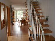 # Reserviert # Sonnige, helle 3-Zi.-DG-Mais-Wohnung in kleiner WE in 74336 Brackenheim (Meimsheim) - Brackenheim