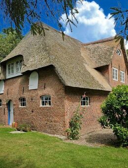 Traumhaus Reetdachhaus! Riesiger Garten mit alten Obstbäumen. Privatsphäre! - Süderlügum
