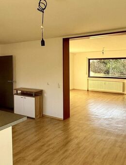 Großzügige 2,5- bis 3-Zimmerwohnung in ruhigem Wohngebiet auf der Schanz - Heilbronn