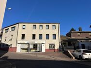 Zweifamilienhaus mit Ladenlokal in Quierschied - Quierschied