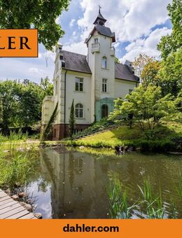 Traumhaftes Villenanwesen auf einem parkähnlichem Grundstück - weitere Bebauung möglich - Potsdam