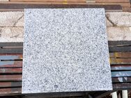 Granit-Bodenfliesen, neu, poliert, 30,5 x 30,5 x 0,6 cm, 9,3 qm - Waldbreitbach