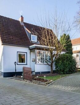 Zum Wachküssen: Einfamilienhaus wartet auf den zweiten Frühling - Plön