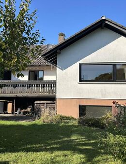 Gepflegte Doppelhaushälfte im Bungalowstil in Bestlage von Bruchköbel - Bruchköbel