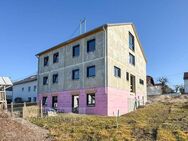 **EINZIEHEN UND WOHLFÜHLEN HOCHWERTIGE NEUBAU DHH IN OHMENHAUSEN** - Reutlingen