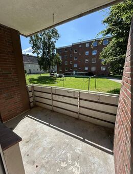 4-Zimmer-Wohnung mit Balkon in Wilhelmshaven Fedderwardergroden - Wilhelmshaven