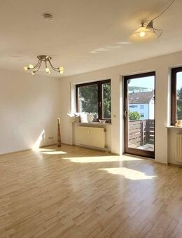 Sonnige Dreizimmerwohnung mit zwei Balkonen in ruhiger Wohnlage - Hersbruck