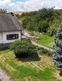 Großes Einfamilienhaus mit weitläufigem Grundstück in Wallerfangen-Rammelfangen - Wallerfangen