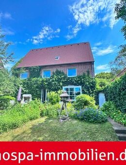 Wohnhaus über vier Ebenen! Voll unterkellertes Wohnhaus mit Garage und Terrasse - Flensburg
