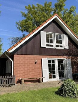 Charmantes Einfamilienhaus im Grünen mit gepflegtem Garten in Suderburg/Räber - Suderburg