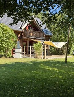 Natürlich gebautes Haus mit Luftwärmepumpe und Holzschuppen - Wieck (Darß)