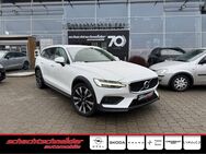 Volvo V60 CC, PRO D4 AWD HarmanKardon Allwetter, Jahr 2020 - Potsdam