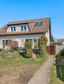 Bezugsfreie Doppelhaushälfte in Kaulsdorf/Berlin mit eigenem Garten - Einziehen und Wohlfühlen - Berlin