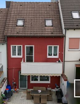 Zentral & ruhig! Familienfreundliches Reihenhaus mit Garage, Garten, Balkon und Terrasse - Bayreuth