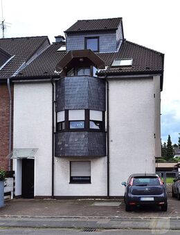 Hochwertiges Mehrfamilienhaus-Investment in Köln-Porz, zentrale Anbindun - Köln