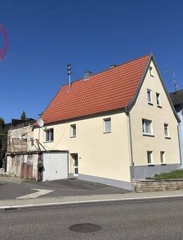 2 Wohnhäuser mit Nebengebäude in zentraler Lage von Unterbalbach - Lauda-Königshofen