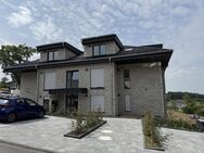 ** Setzen Sie auf Nachhaltigkeit und Wohnkomfort mit dieser perfekt geschnittenen Neubauwohnung! ** - Waldbröl