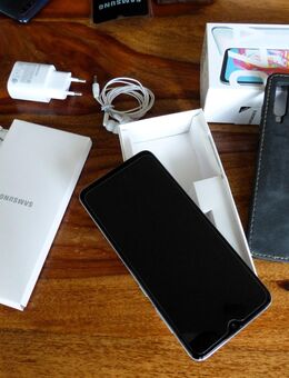 SAMSUNG Duos Smartphone + Zubehör 128 GB Dualsim Dual weiß und schwarz Galaxy A70 Handy 2 Stück - Lehrte