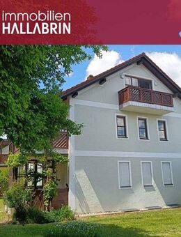 gemütliche 2-Zimmer-Eigentumswohnung im Dachgeschoss mit Balkon, Tiefgarage u. Kfz-Stellplatz - Bayerbach