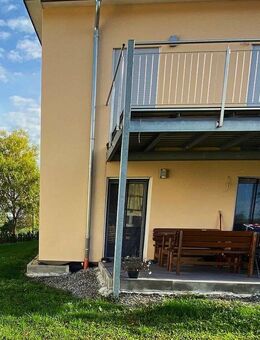 Stilvolle 3,5-Zimmer-Wohnung mit gehobener Innenausstattung mit Balkon und EBK in Bühlerzimmern - Braunsbach