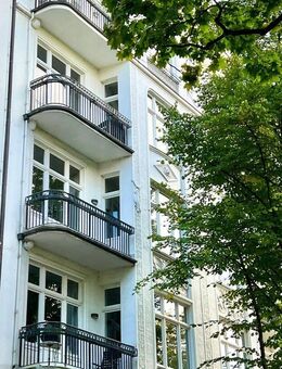 Traumhafter Jugendstil mit großem Balkon zur Süd-West-Seite (ca. 10m²), Aufzug, Luxus-Einbauküche - Hamburg