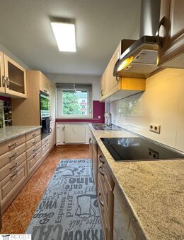 Ihr neues Zuhause in Böblingen: Helle 3-Zimmer-Wohnung mit großzügiger Küche und zwei Balkonen! - Böblingen