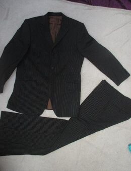 NEU * Gesellschafts * Dinner * Hochzeits * Anlass * Ausgeh * Business * Schurwolle * Nadelstreifen * Dandy Look * ANZUG ''BOGIE'' Original * Gr. 48- 50/ M * schoko- braun * caramèl * - Riedlingen