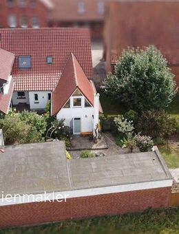 Zwei Wohnungen unter einem Dach - Feldrandlage mit Garten, Garagen & Naturblick - Ronnenberg